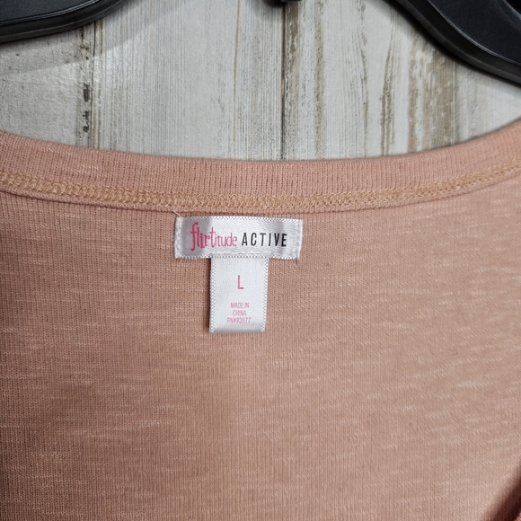 Flirtitude Peach Crop Top Short Sleeve NWT Women's Size Large - Picture 4 of 11